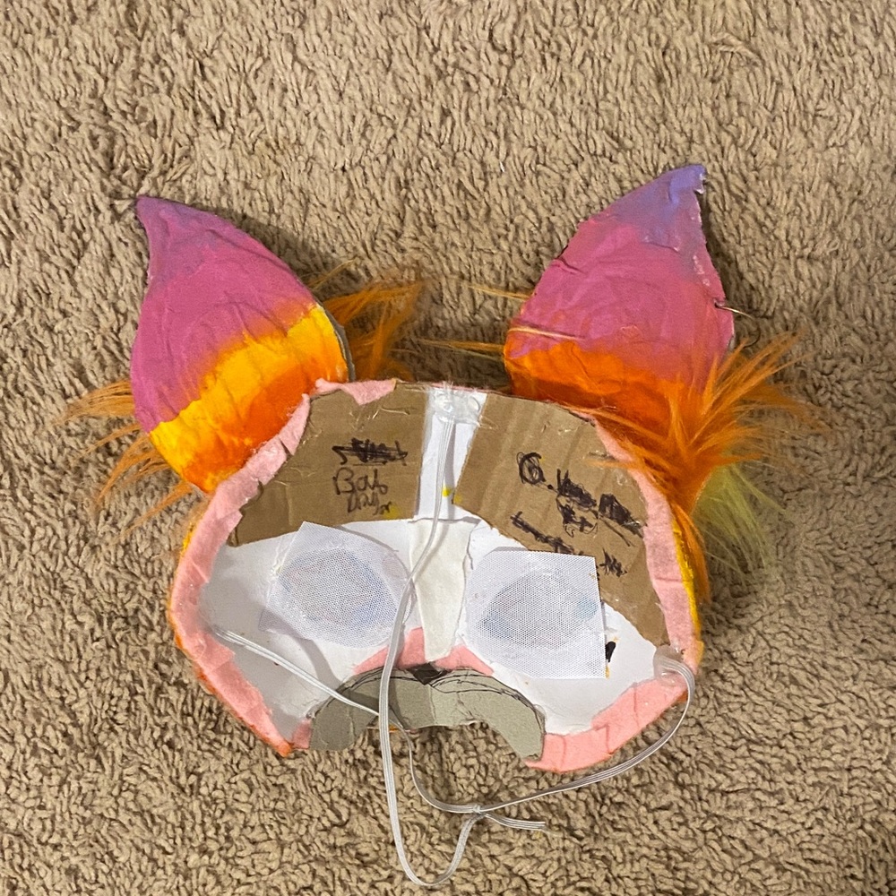Colorful sunset bat-dragon mask for all ages - Picture 2 of 4